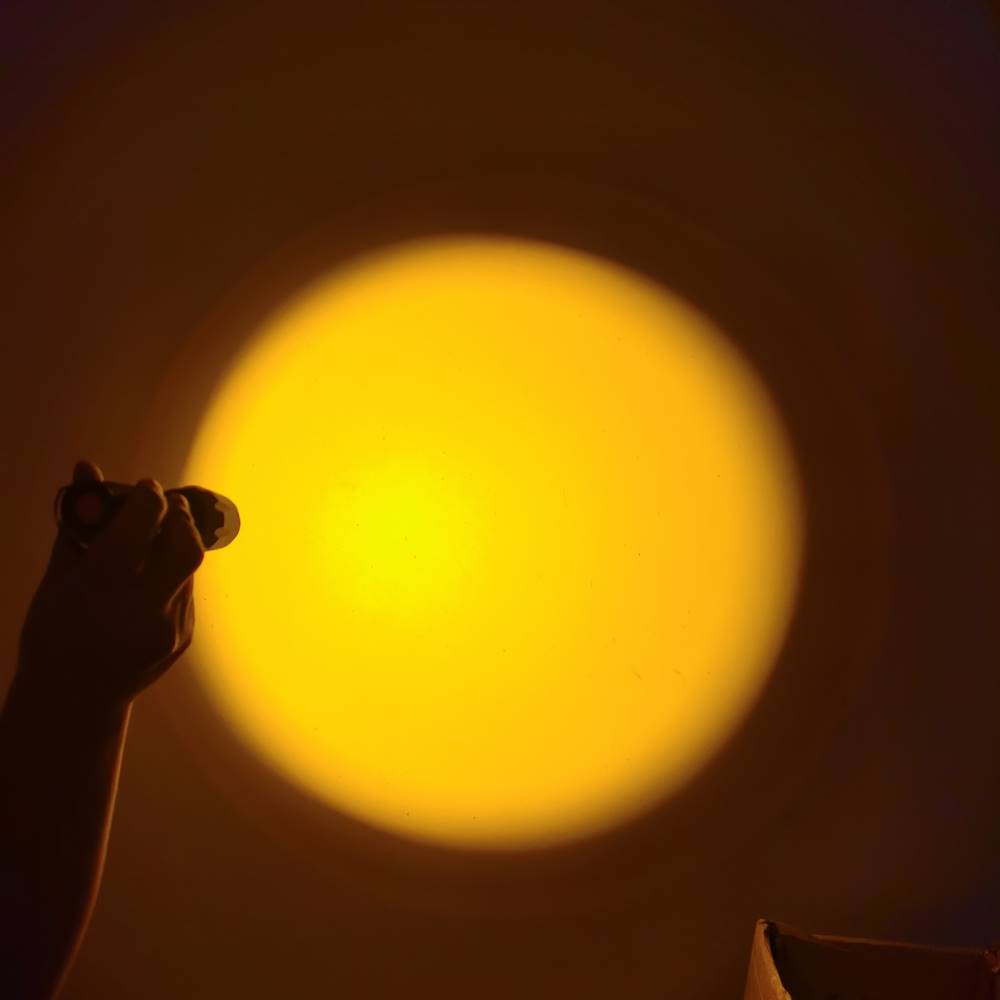 Telescopic Zoom Orange lamp LE - Outdoor Adventure Inc บทวิจารณ์และราคา